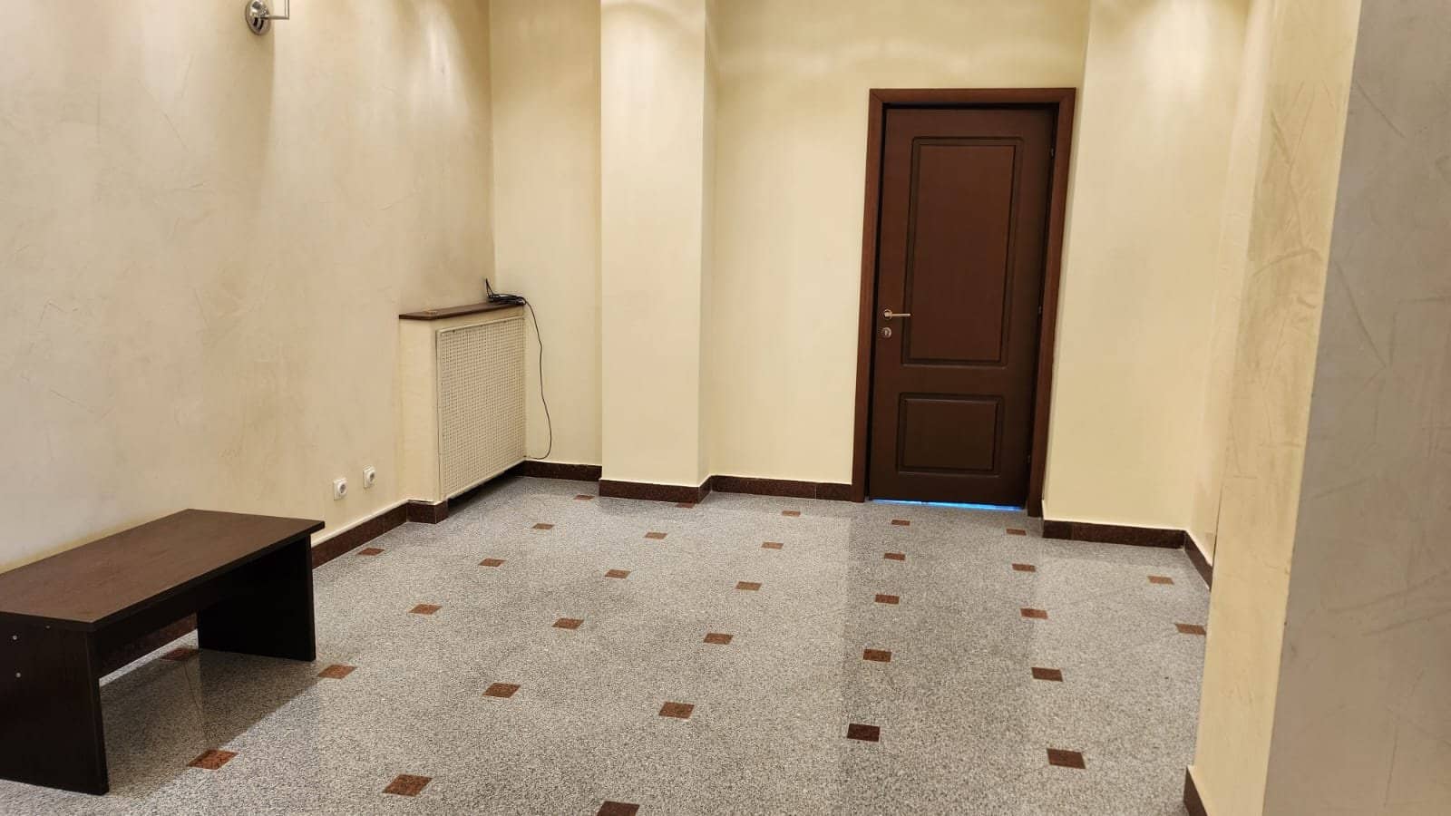 Spațiu premium birouri/clinică, 2 corpuri,12 parcări, lift, terasă - 7200 E — fotografia 32 din 34