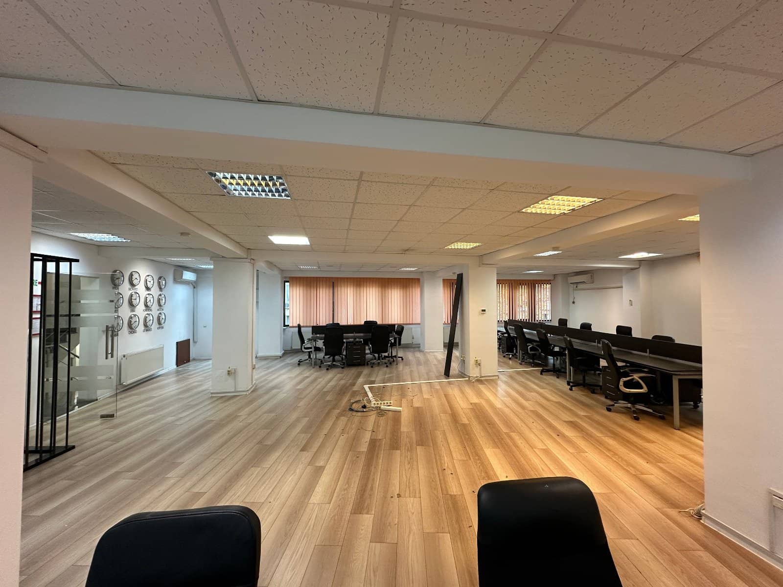 Vand clădire de birouri,cabinete. Cotroceni zona exclusivista EURO — fotografia 10 din 34
