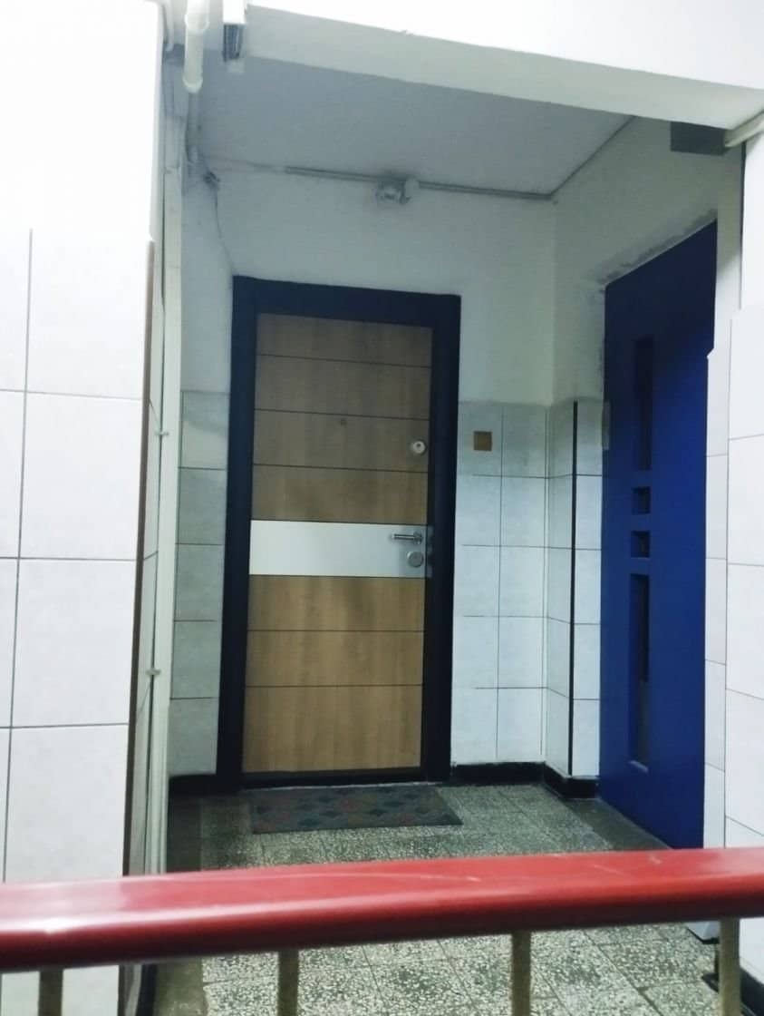 SE VINDE APARTAMENT 3 CAMERE SPATIOS SI RENOVAT IN ZONA PIATA RAHOVA — fotografia 13 din 13