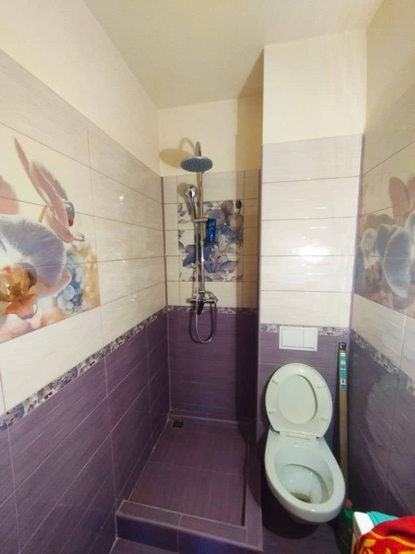 SE VINDE APARTAMENT 3 CAMERE SPATIOS SI RENOVAT IN ZONA PIATA RAHOVA — fotografia 11 din 13