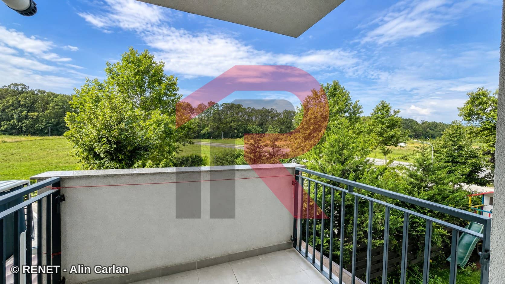 Greenfield Residence – 3 camere cu vedere la pădure Parcare inclusă — fotografia 1 din 14