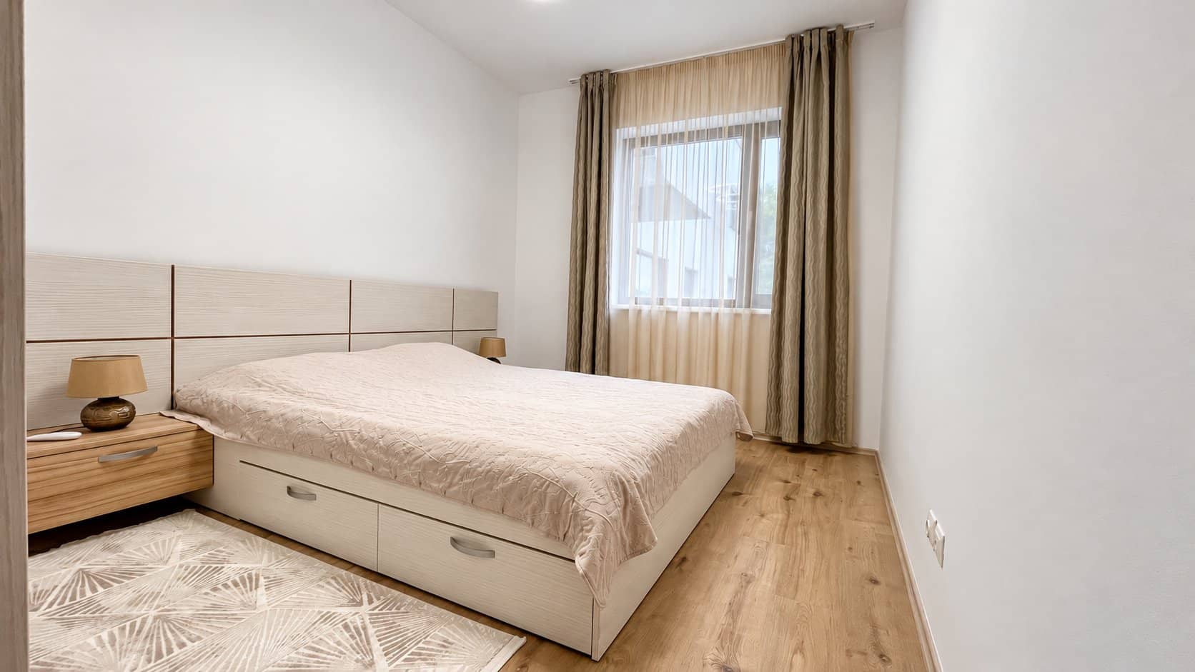 3 camere de închiriat în Greenfield – Salcâmilor Lângă pădure 2 băi Parcare inclusă — fotografia 13 din 16