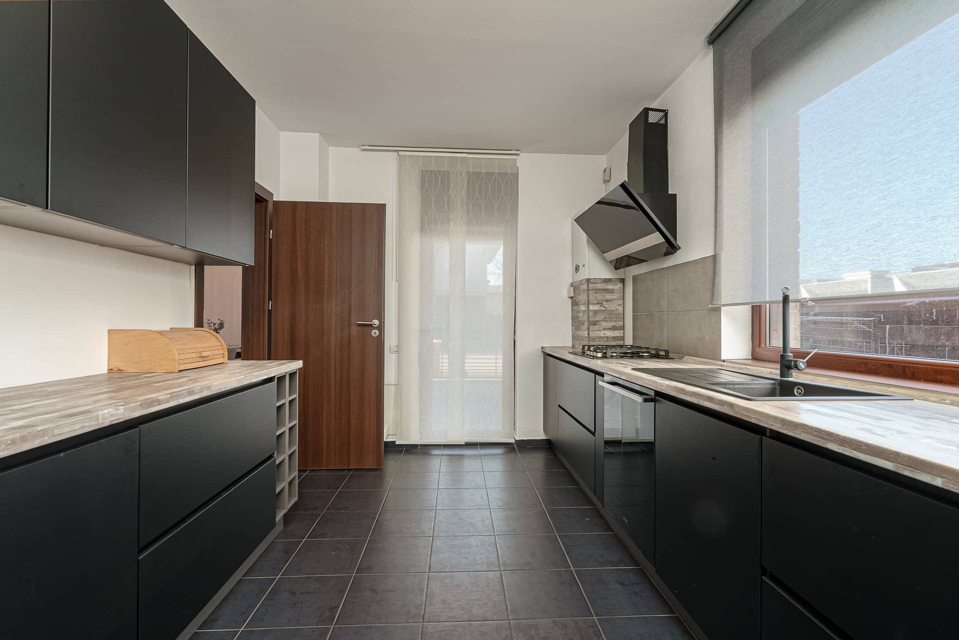 Casă ideală pentru familie–4 camere, curte amenajată, complex privat-securizat — fotografia 14 din 28