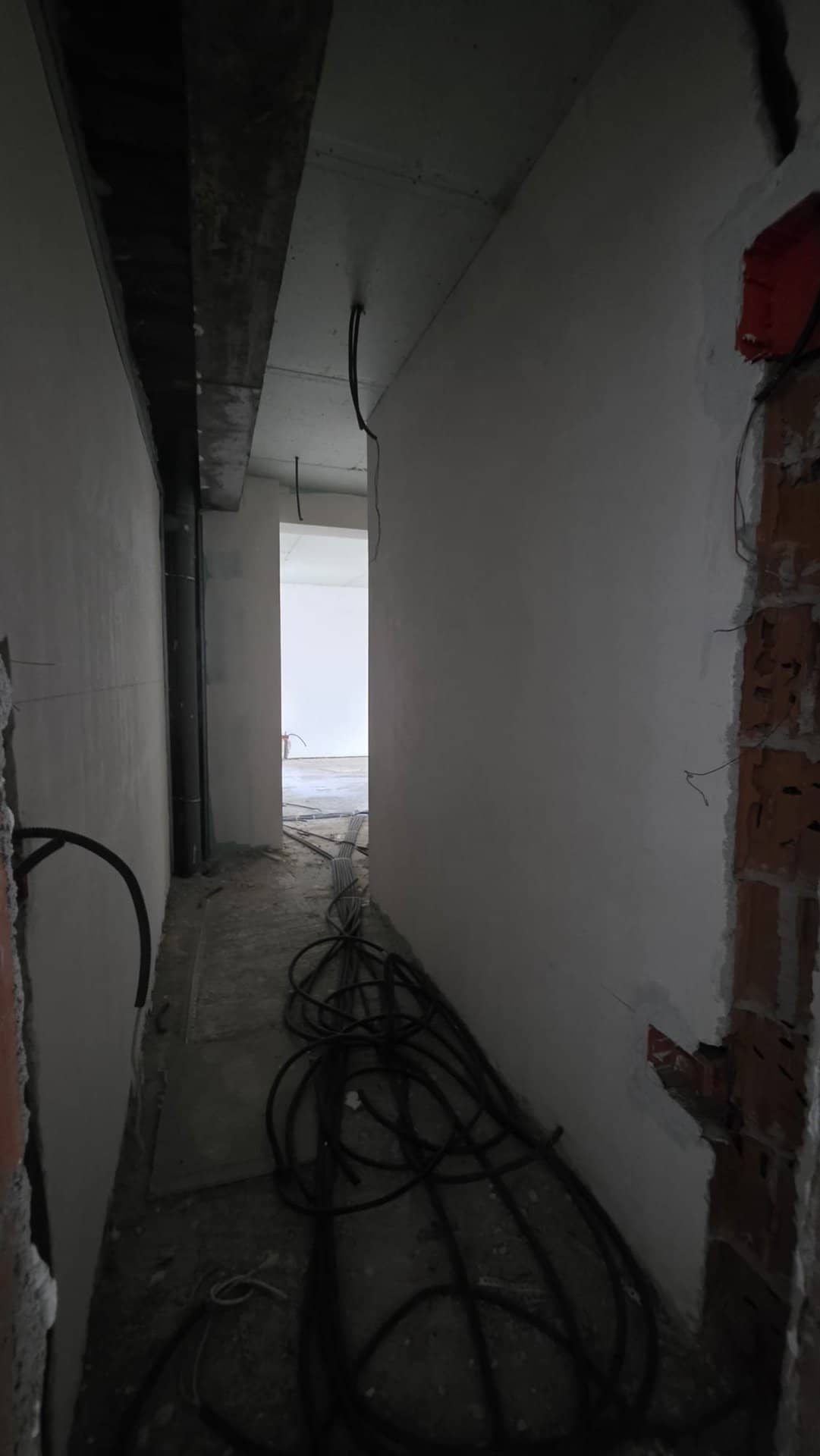 Vânzare bloc nefinalizat situat in soseaua Chitilei in aprop — fotografia 9 din 23