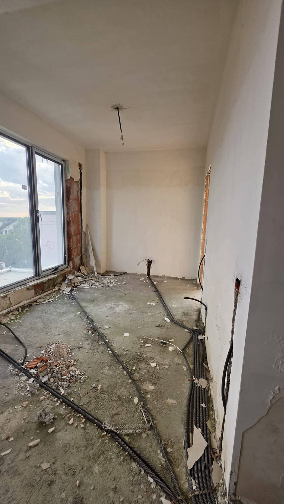 Vânzare bloc nefinalizat situat in soseaua Chitilei in aprop — fotografia 12 din 23