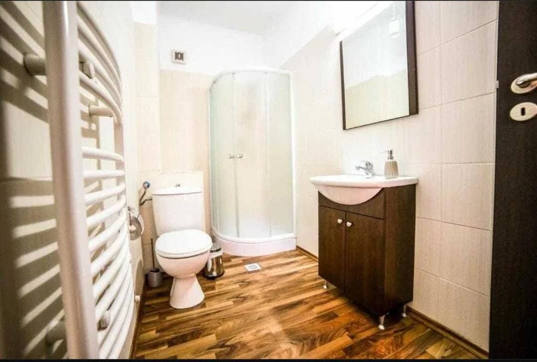 VILA 14 CAMERE, 14 BAI ZONA ROND GEORGE COSBUC, ACTUAL AIRBNB- BIROURI, OCAZIE — fotografia 4 din 6