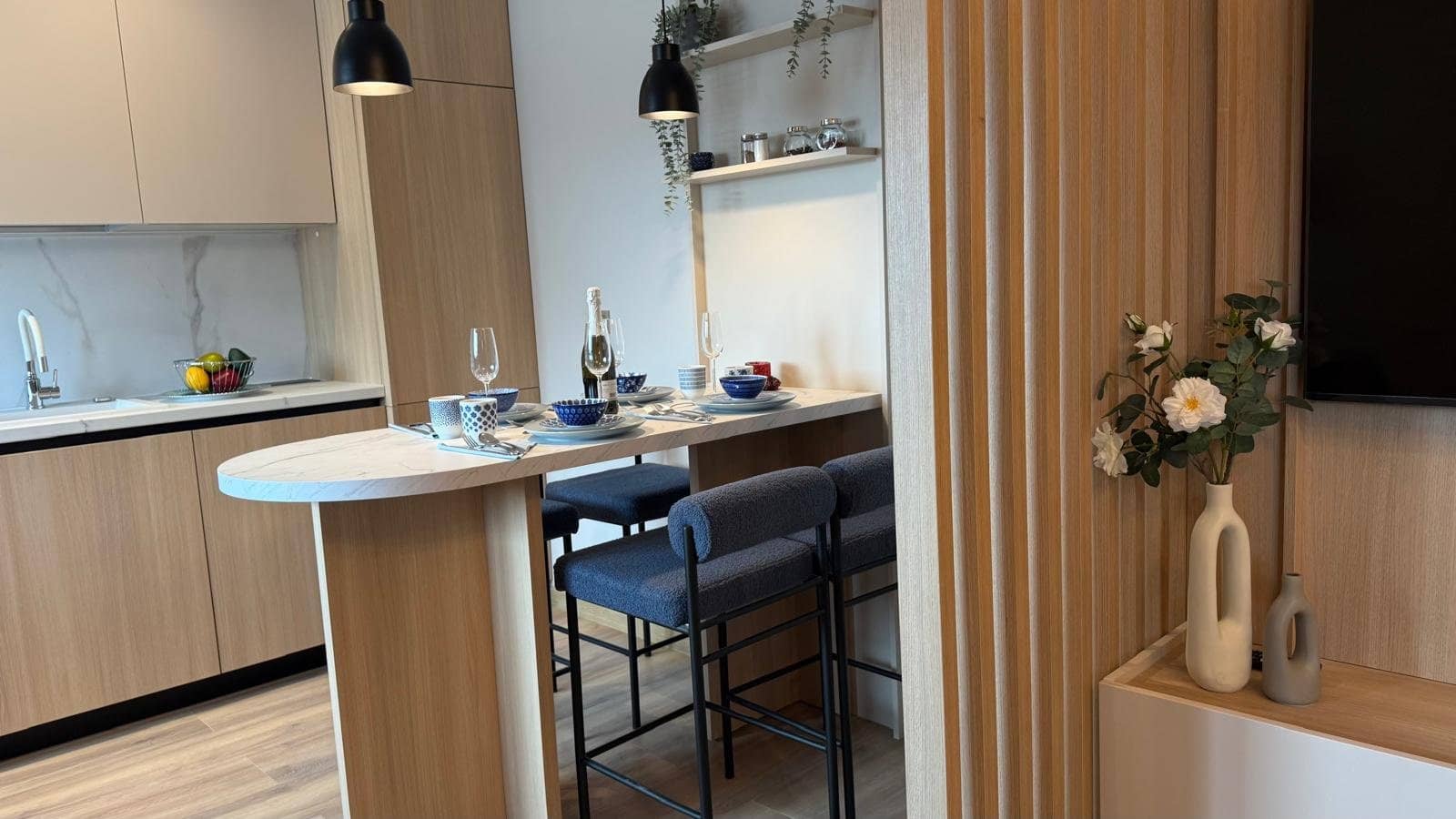 Apartament de lux zona Traian Unirii - se accepta credit si rata la dezvoltãtor. — fotografia 3 din 9