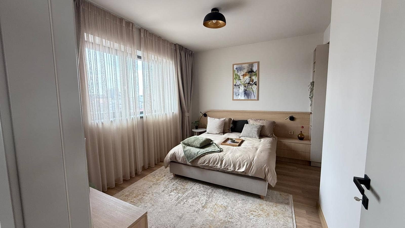 Apartament de lux zona Unirii- Traian 112500 Euro - 0 % COMISION — fotografia 2 din 5