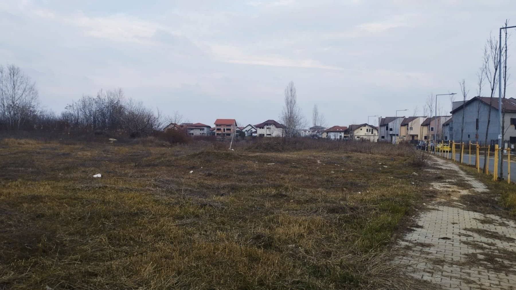 VAND TEREN INTRAVILAN 16.474 MP IN ZONA BANEASA PENTRU AFACERI/INVESTITII — fotografia 4 din 7