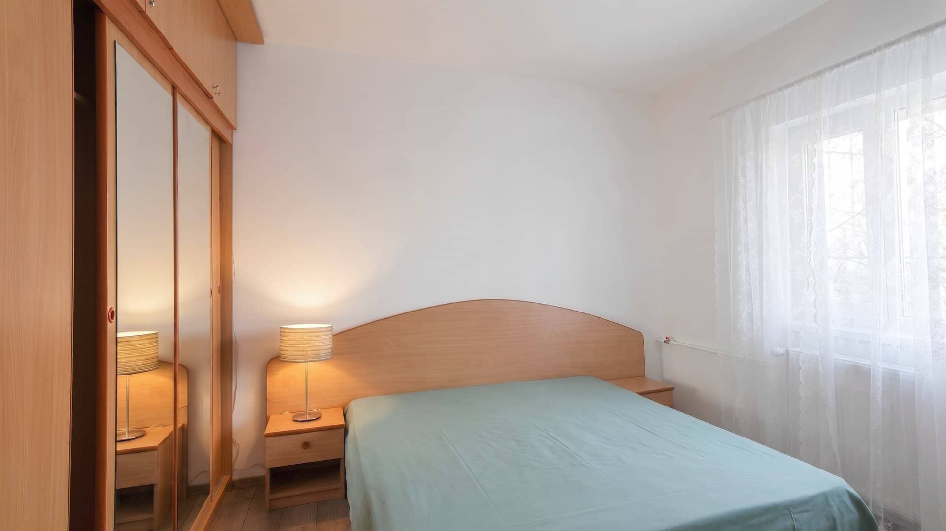 Apartament 2 camere decomandat, etaj 2, parcare inclusă — fotografia 5 din 6