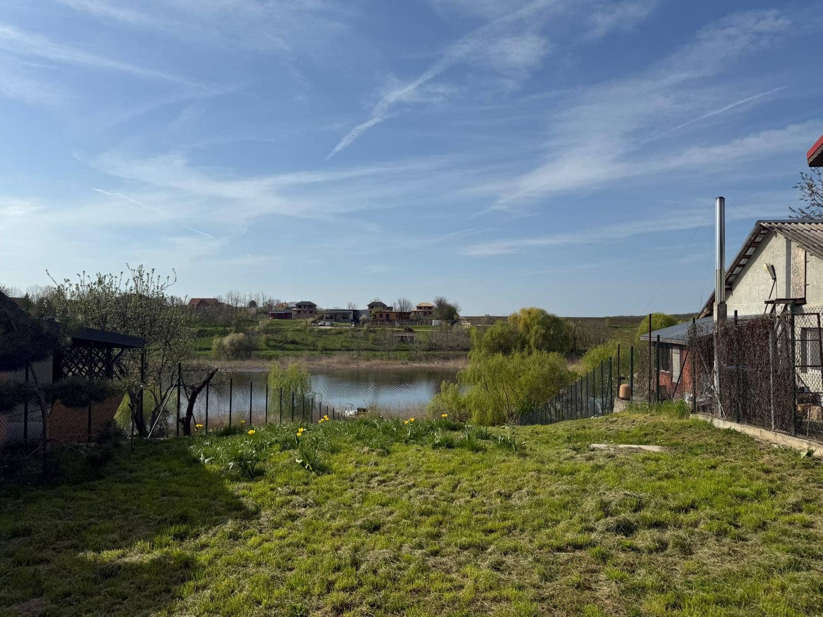 Teren intravilan Moara Vlasiei – deschidere directă la lac | 883 mp | Utilități — fotografia 8 din 10