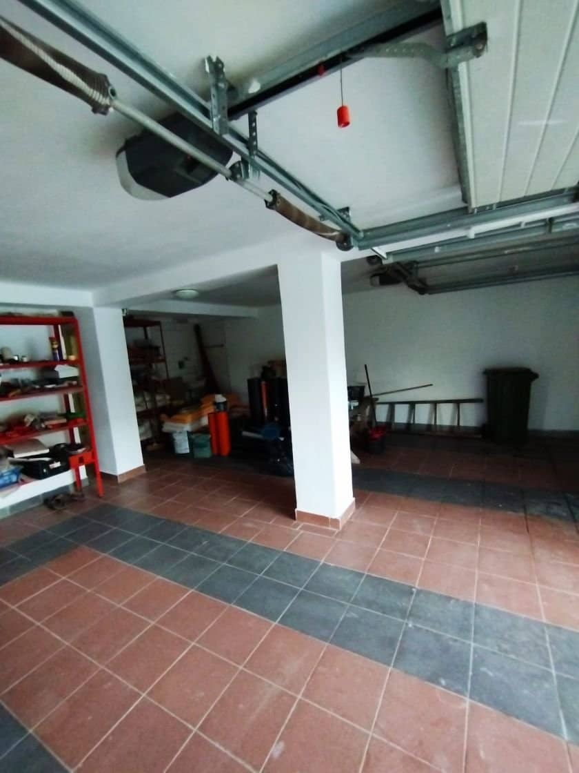 SUPER OCAZIE SE VINDE VILA DE LUX SI CASA DE OASPESTI IN BALOTESTI LA LAC 554000Euro — fotografia 12 din 59