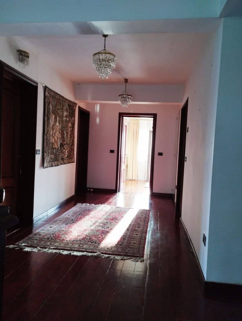 SUPER OCAZIE SE VINDE VILA DE LUX SI CASA DE OASPESTI IN BALOTESTI LA LAC 554000Euro — fotografia 42 din 59