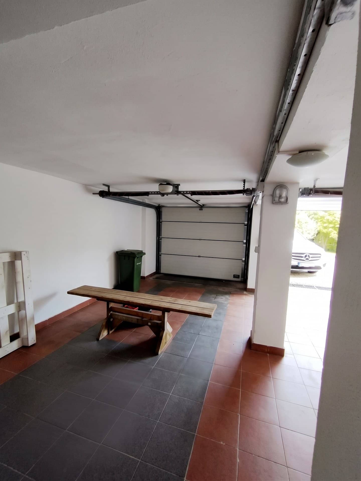 SUPER OCAZIE SE VINDE VILA DE LUX SI CASA DE OASPESTI IN BALOTESTI LA LAC 554000Euro — fotografia 14 din 59