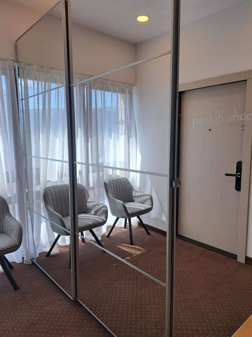 VAND PENTHOUSE 280 MP IN VILA + GARAJ LUX IN SINAIA PH COTA 1400 — fotografia 11 din 19