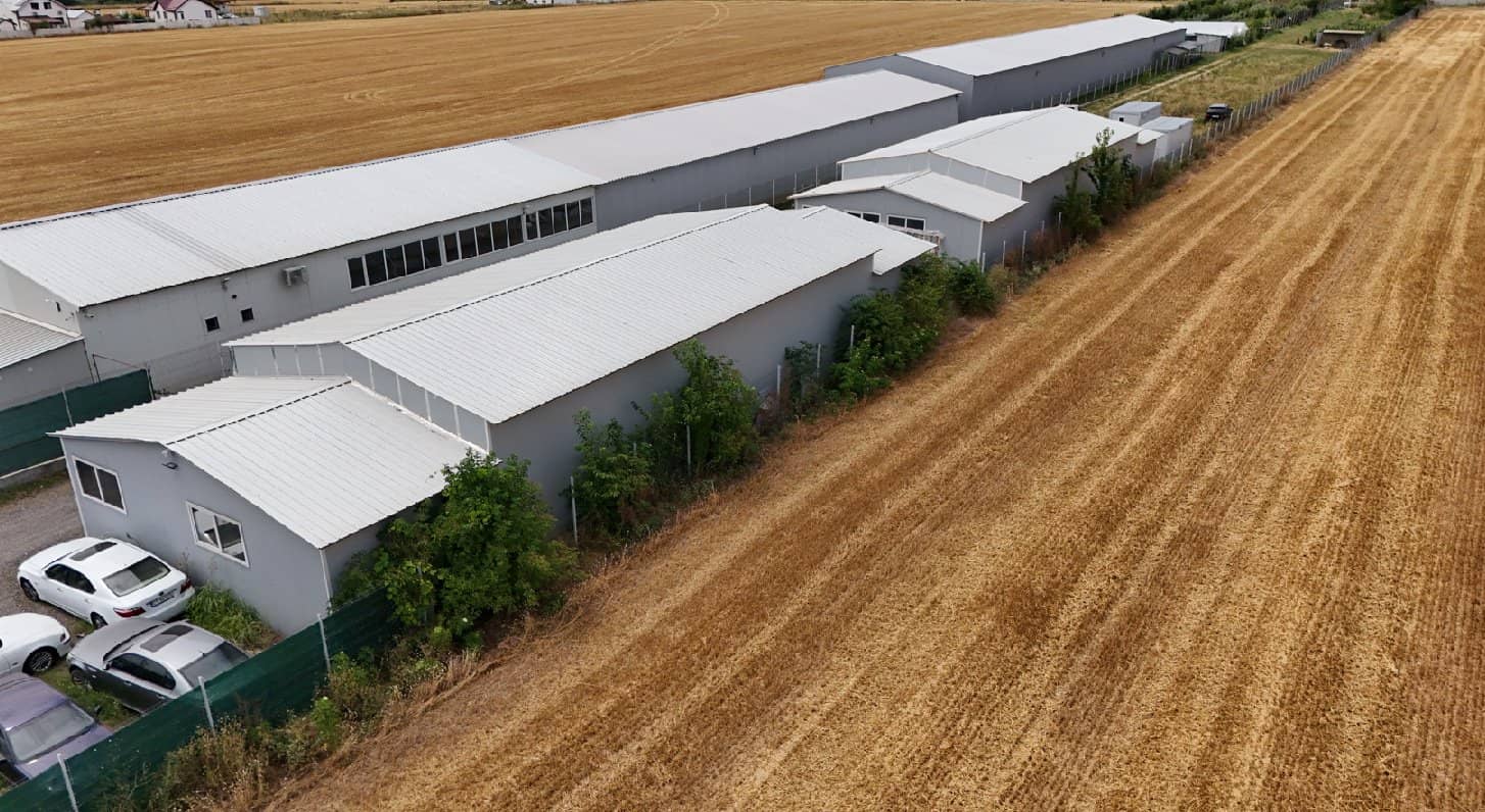 CIOLPANI, LOT 5.000 MP, HALE INDUSTRIALE! — fotografia 5 din 9