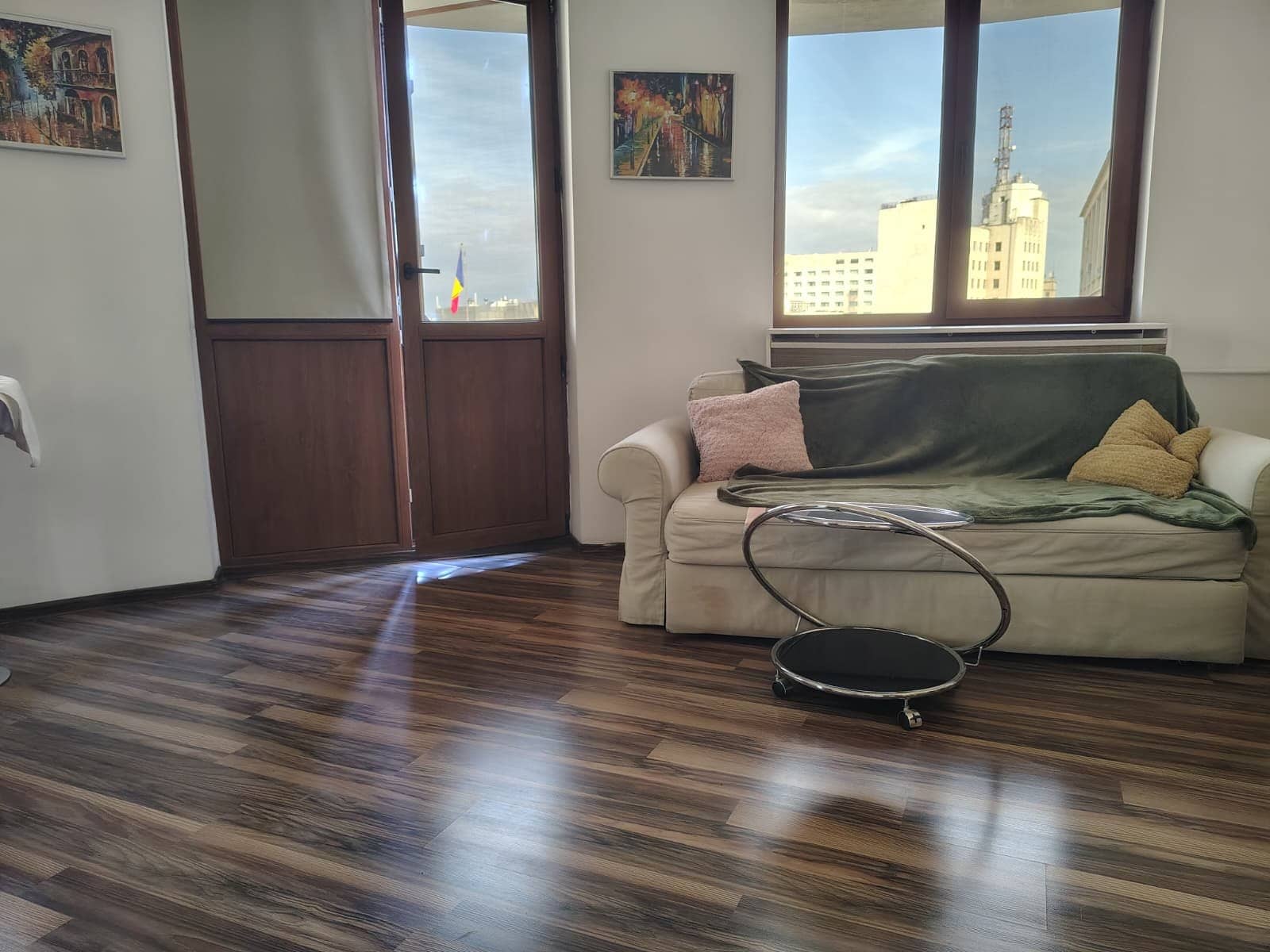 Calea Victoriei, vis-a-vis de Capsa 3 camere de inchiriat — fotografia 4 din 12
