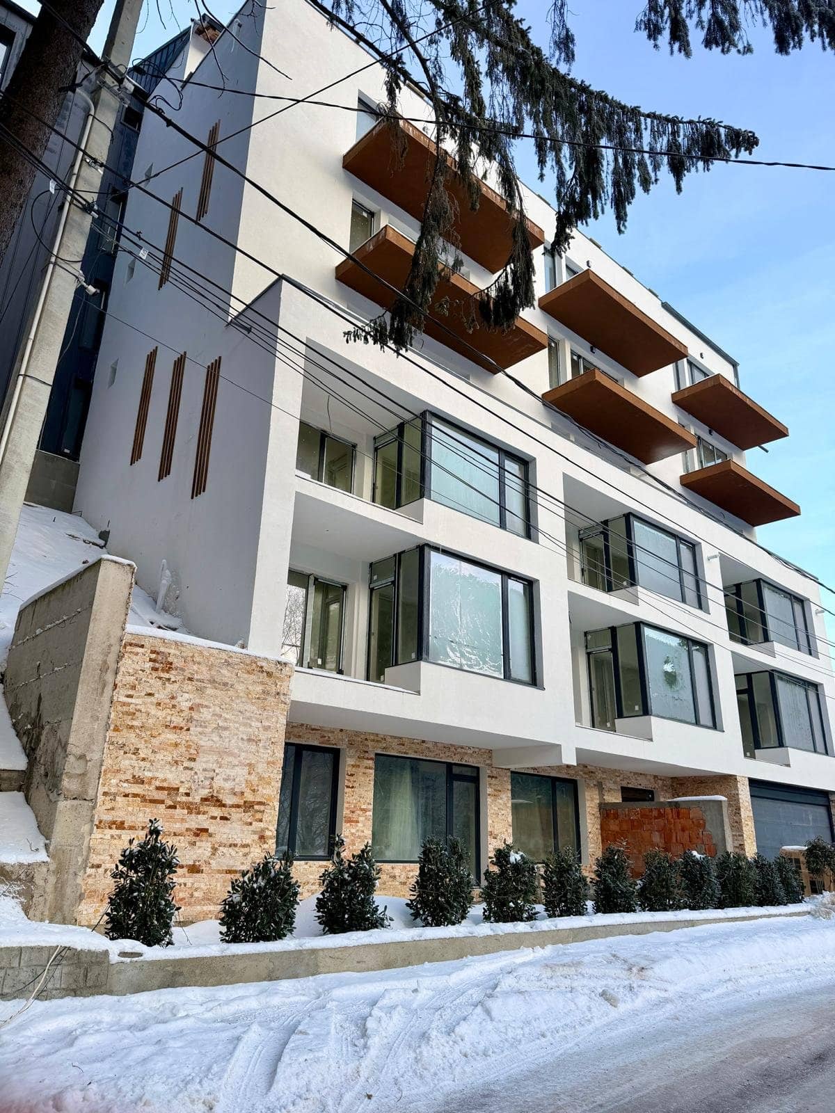 Apartament nou lângă pârtia Clăbucet, Predeal +(TVA) — fotografia 1 din 13