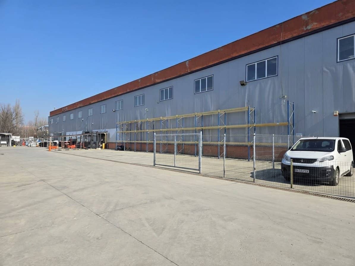 Hală industrială de închiriat – Zona Titan, Sector 3 — fotografia 1 din 3