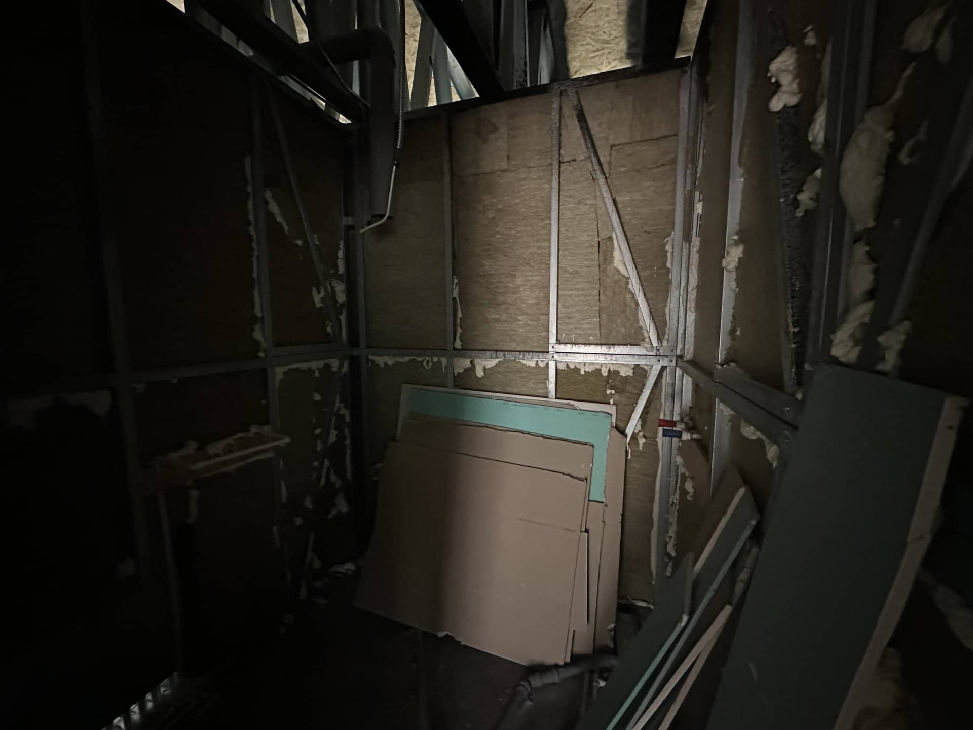 CLINCENI-ORDOREANU, CASA 126 MP, TEREN 443 MP! — fotografia 13 din 18