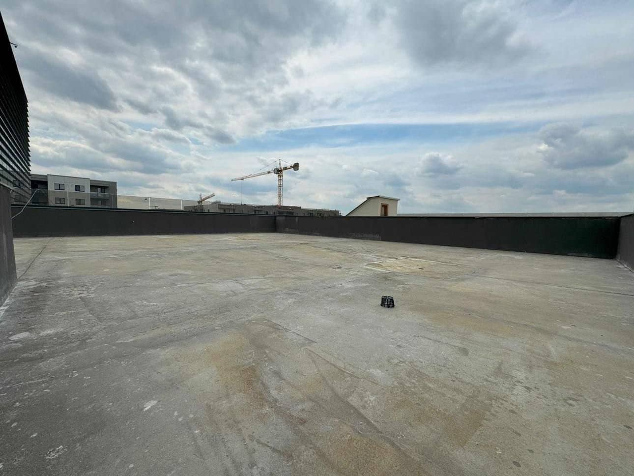 Eleganță Urbană: Penthouse în Inima Piperei — fotografia 6 din 6