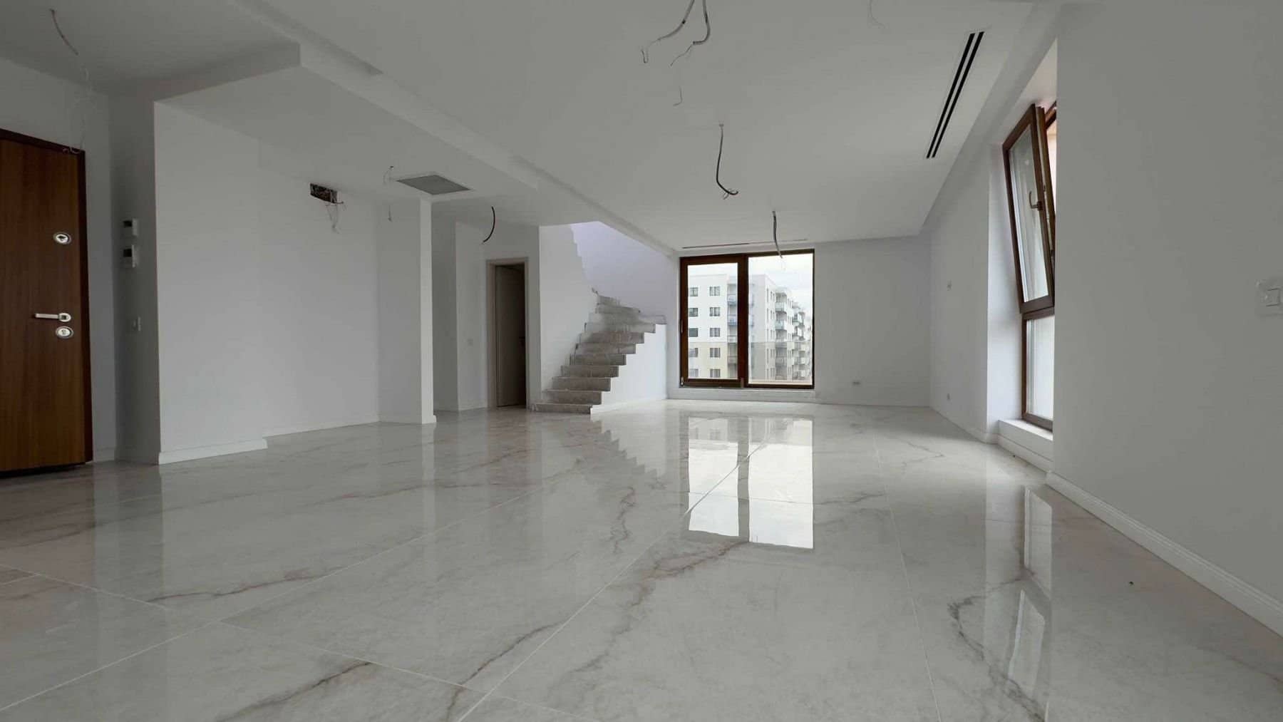 Eleganță Urbană: Penthouse în Inima Piperei — fotografia 1 din 6