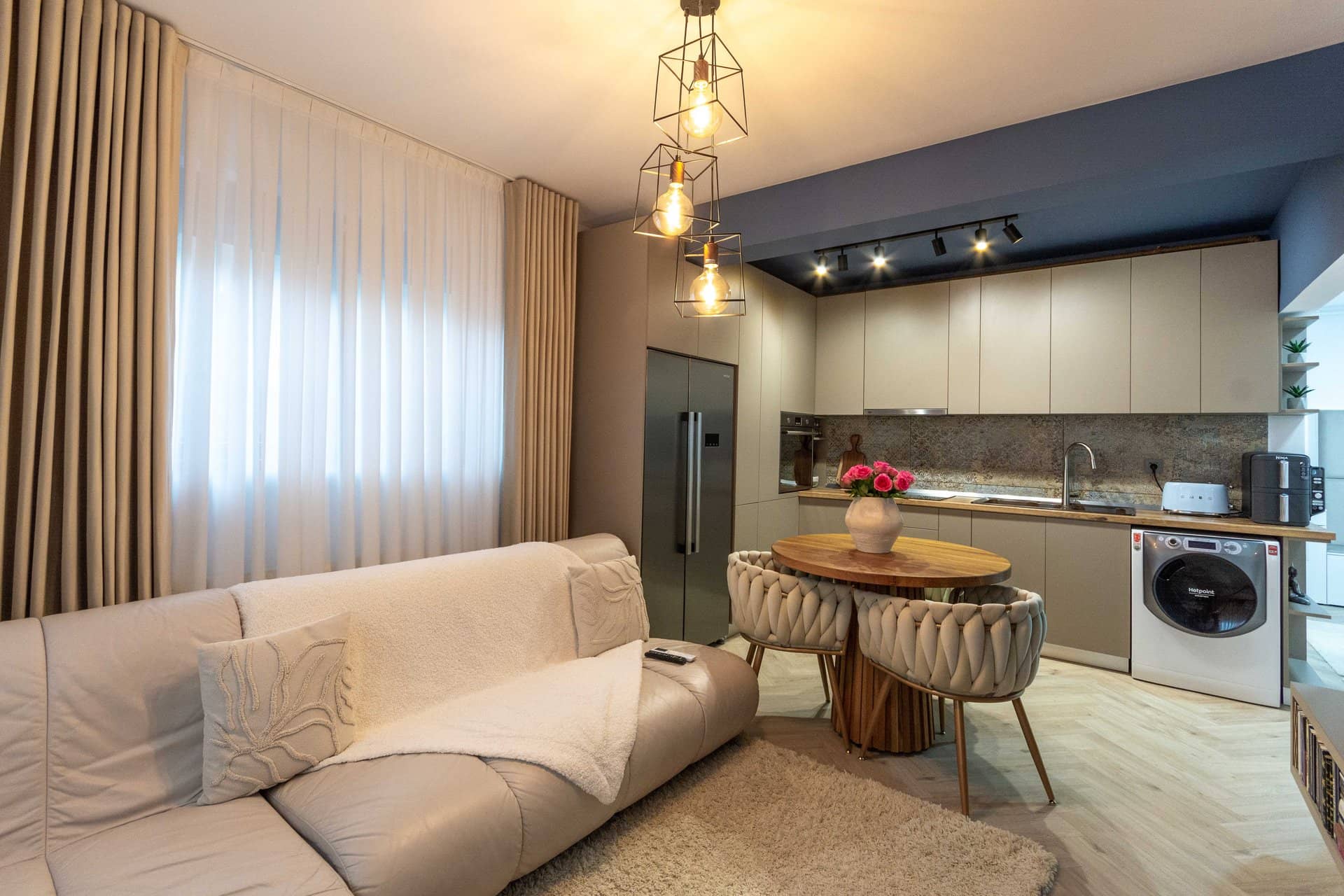 Bucureștii Noi, Chitila, Ap. 3 camere de vanzare, 13 Min Metrou Jiului, Renovat Lux, demisol — fotografia 3 din 19