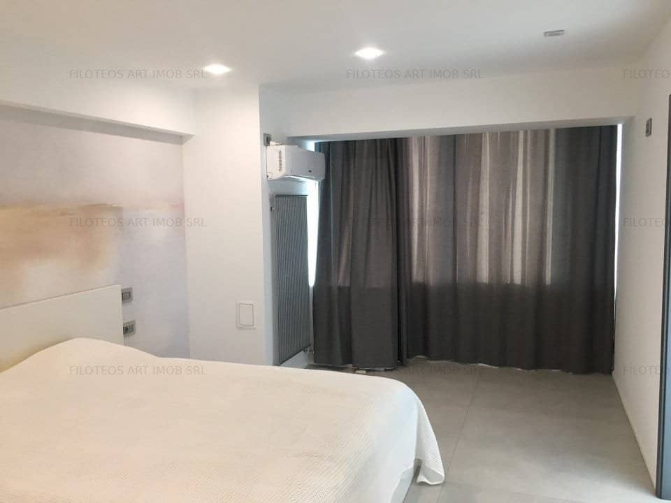 OCAZIE apartament duplex spațios 6 camere, B-dul Unirii, vedere stradala — fotografia 4 din 12