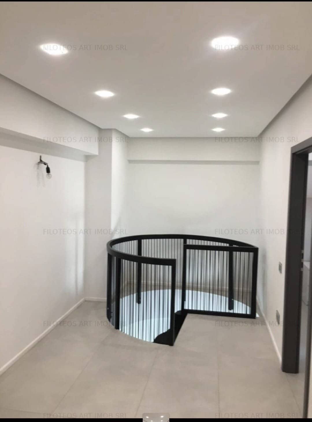 OCAZIE apartament duplex spațios 6 camere, B-dul Unirii, vedere stradala — fotografia 3 din 12