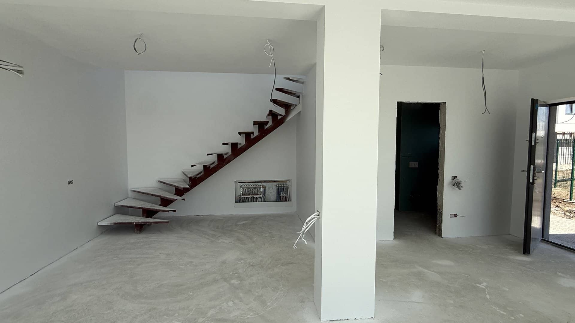 Vila modernă cu grădină generoasă în Săftica C3 — fotografia 10 din 31