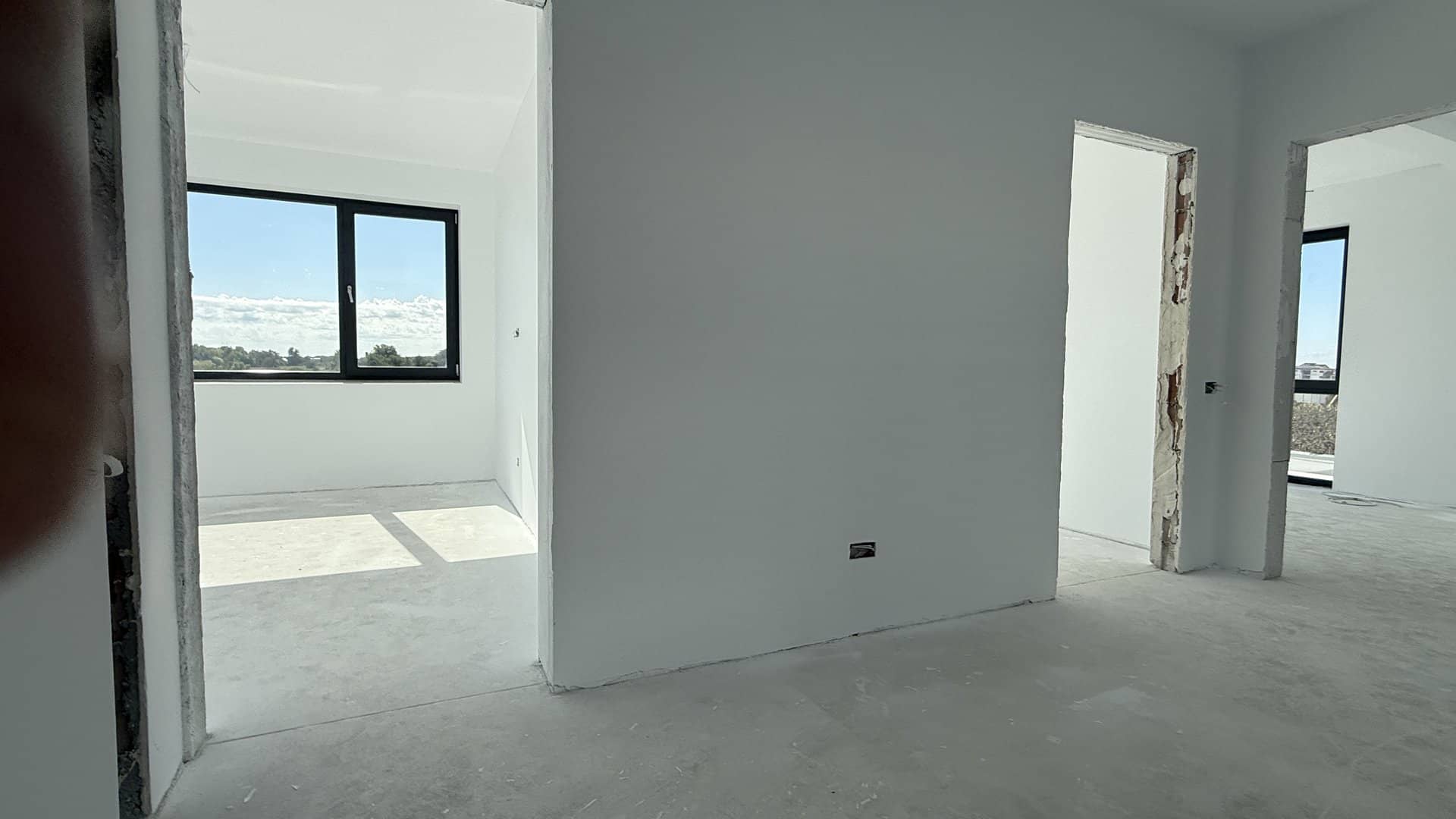 Vila modernă cu grădină generoasă în Săftica C3 — fotografia 14 din 31