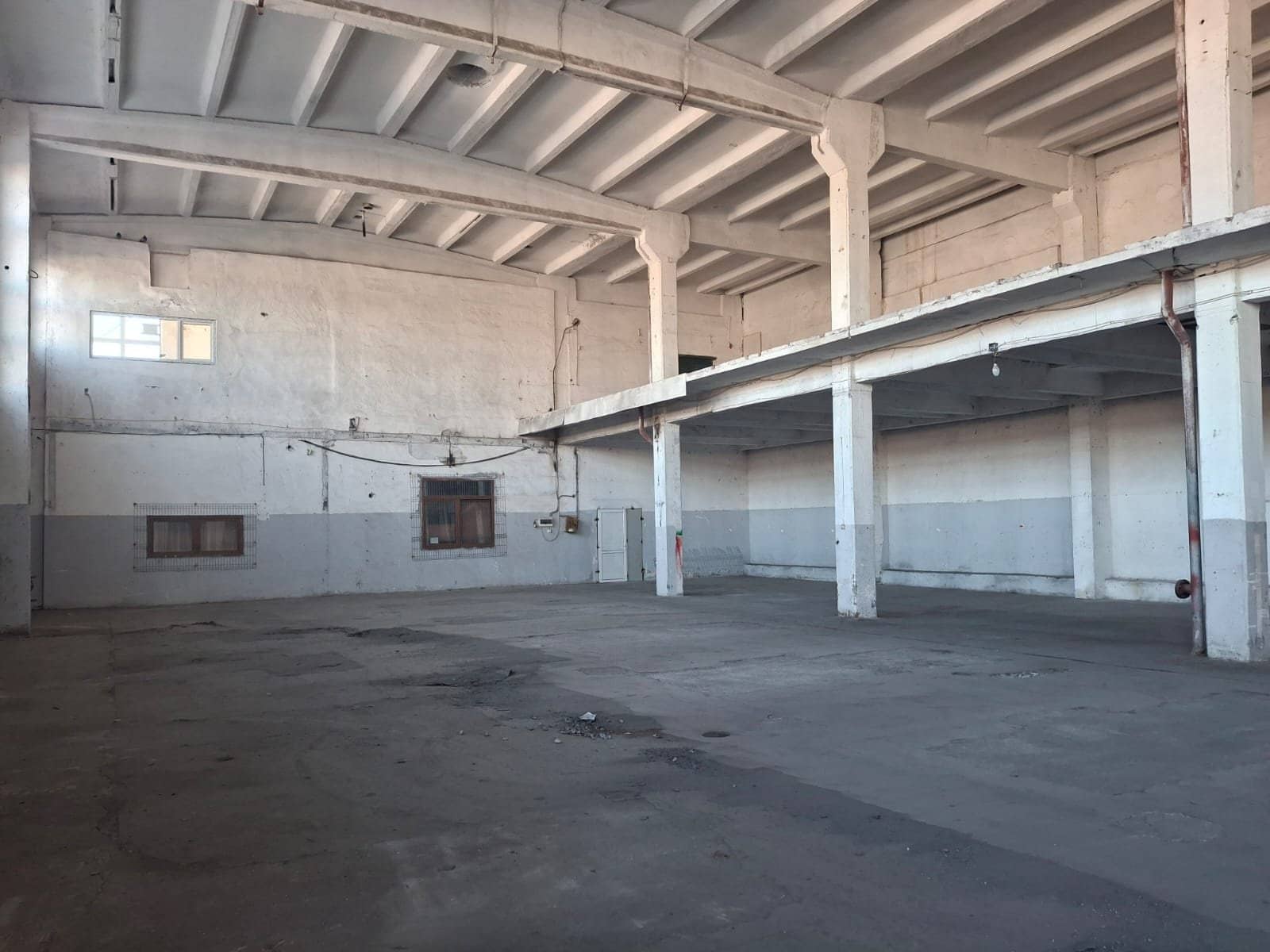 Spatii depozitare/productie Centura Leordeni Glina — fotografia 1 din 7