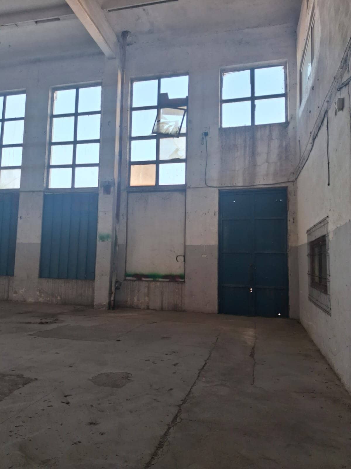 Spatii depozitare/productie Centura Leordeni Glina — fotografia 4 din 7