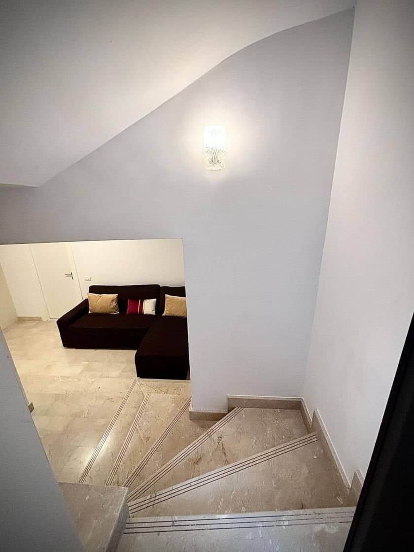SUPER OCAZIE SE VIND 3 APARTAMENTE DE LUX IN VILA ZONA PARC CAROL COSBUC — fotografia 91 din 96