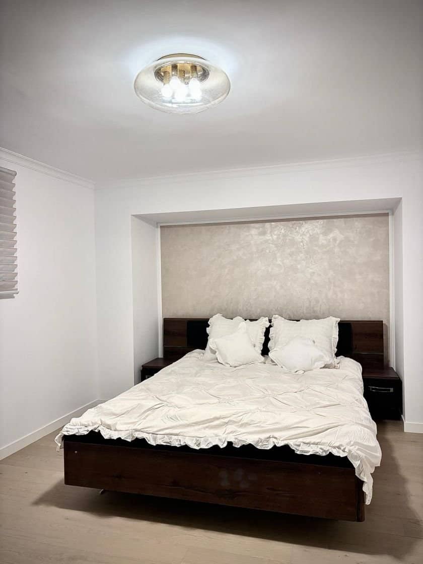 SUPER OCAZIE SE VIND 3 APARTAMENTE DE LUX IN VILA ZONA PARC CAROL COSBUC — fotografia 92 din 96