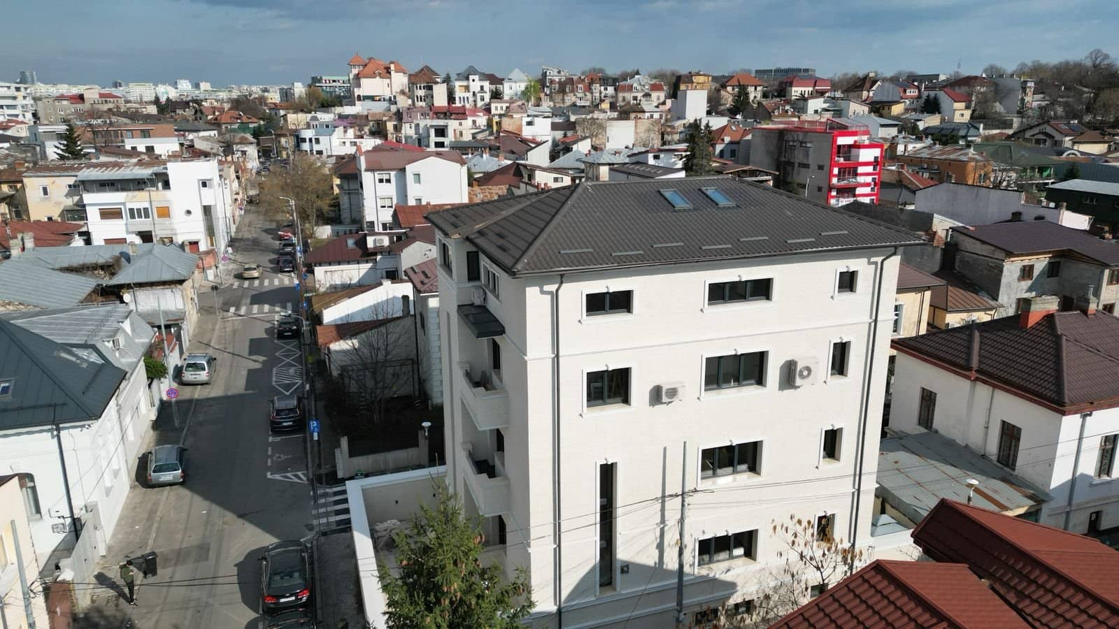 SUPER OCAZIE SE VIND 3 APARTAMENTE DE LUX IN VILA ZONA PARC CAROL COSBUC — fotografia 55 din 96