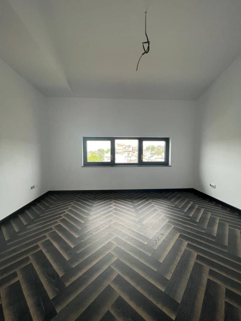 SUPER OCAZIE SE VIND 3 APARTAMENTE DE LUX IN VILA ZONA PARC CAROL COSBUC — fotografia 18 din 96