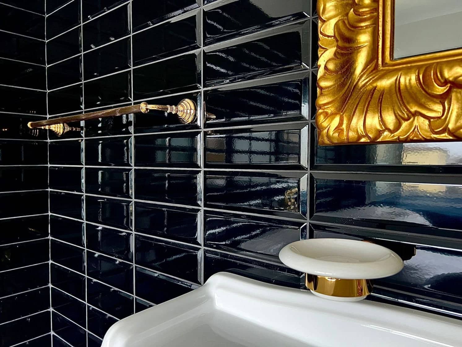 SUPER OCAZIE SE VIND 3 APARTAMENTE DE LUX IN VILA ZONA PARC CAROL COSBUC — fotografia 46 din 96