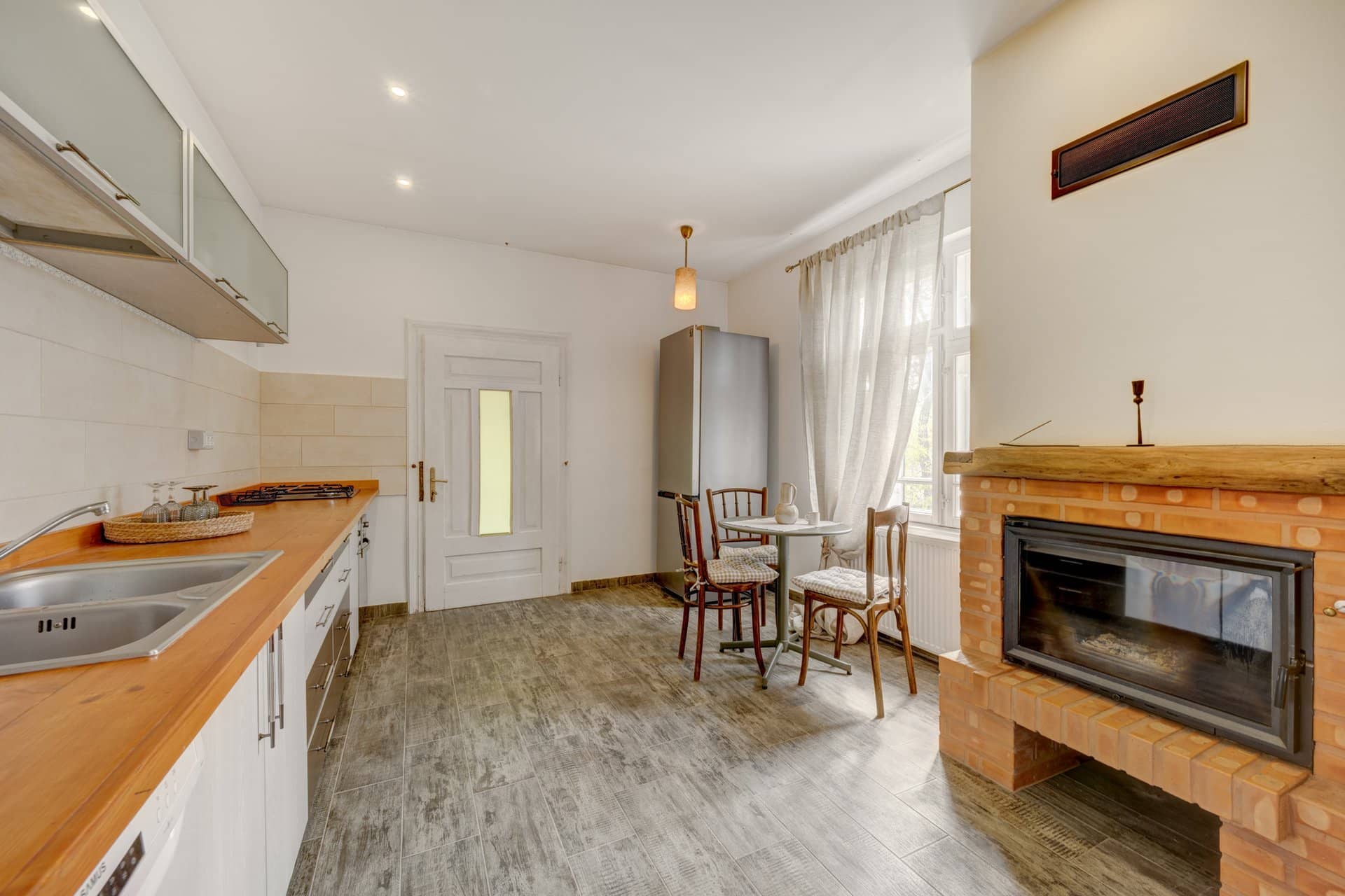Provita de Sus, Prahova, Casa renovata, Comision 0 % — fotografia 11 din 35