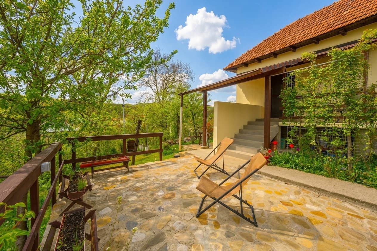 Provita de Sus, Prahova, Casa renovata, Comision 0 % — fotografia 3 din 35