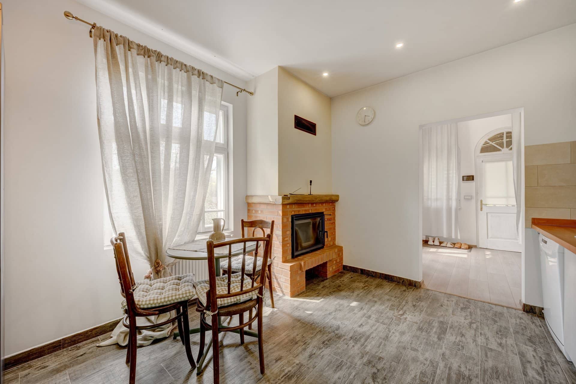 Provita de Sus, Prahova, Casa renovata, Comision 0 % — fotografia 12 din 35