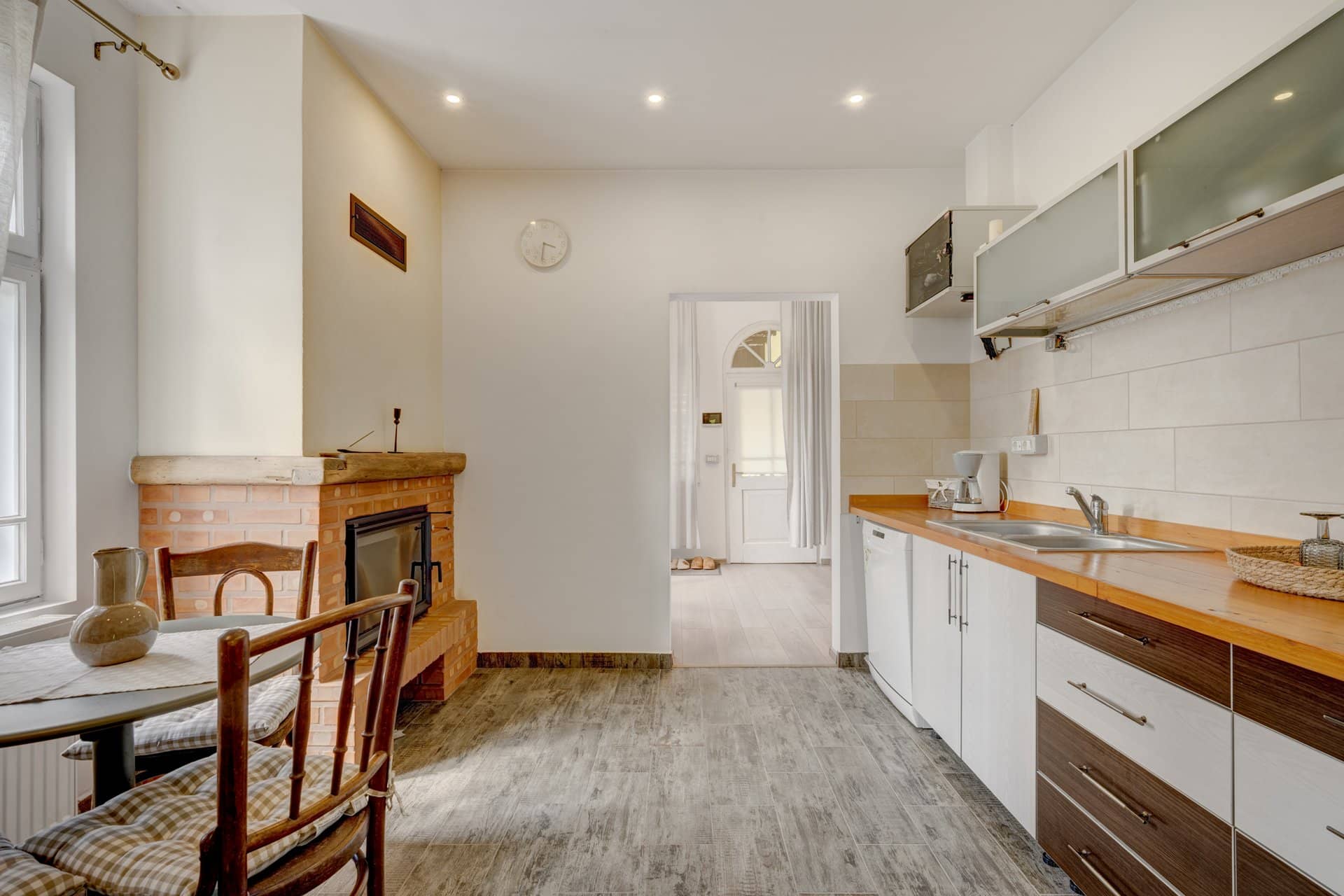Provita de Sus, Prahova, Casa renovata, Comision 0 % — fotografia 13 din 35