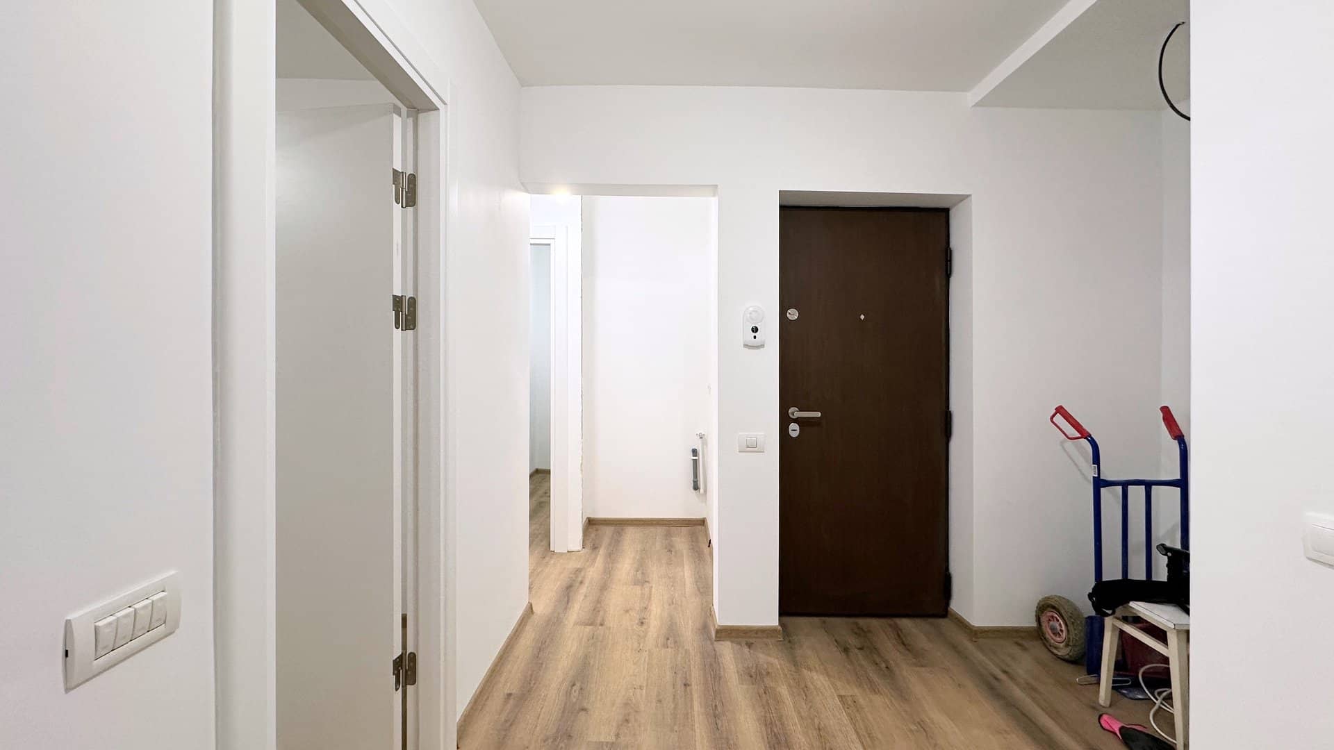 Crangași, Ceahlaul - apartament cu 3 camere de vanzare, COMISION 0 — fotografia 4 din 24