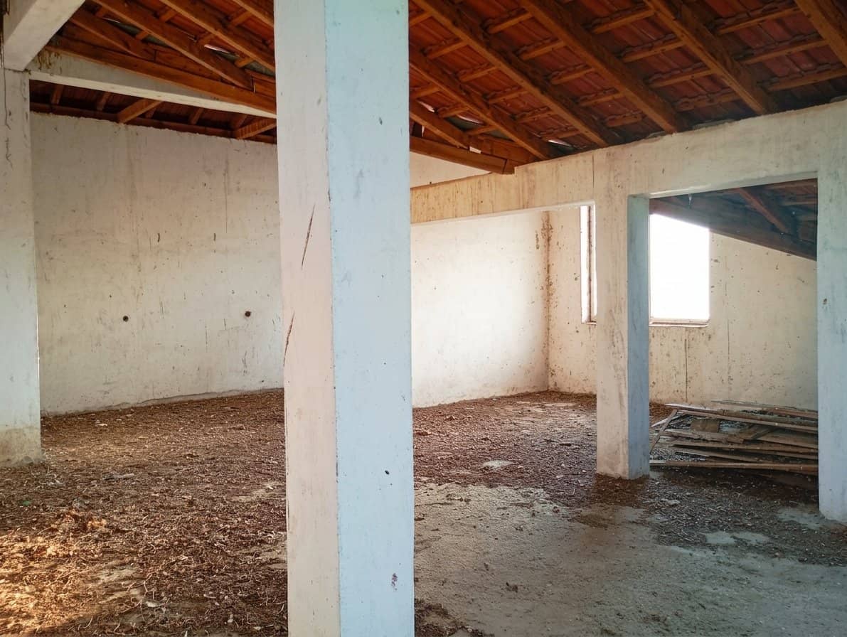 Vilă cu 16 camere și teren generos la Potlogi — fotografia 9 din 13