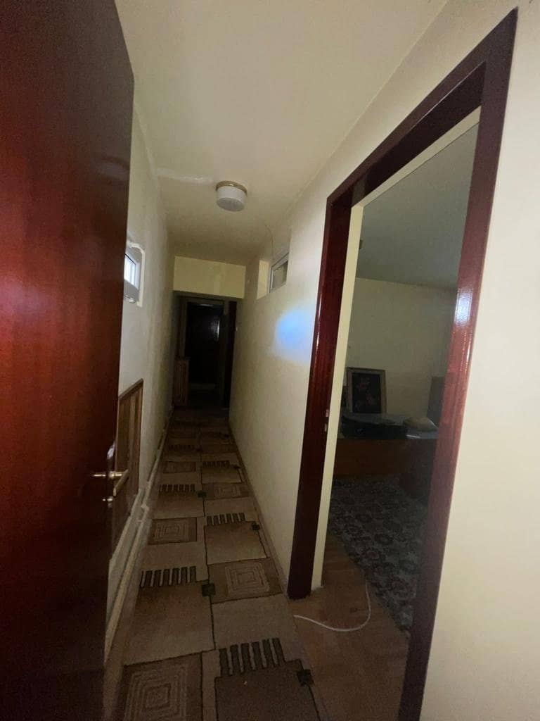 Imobil istoric de vânzare în Centrul Vechi, București. INVESTITTIE. E — fotografia 32 din 39