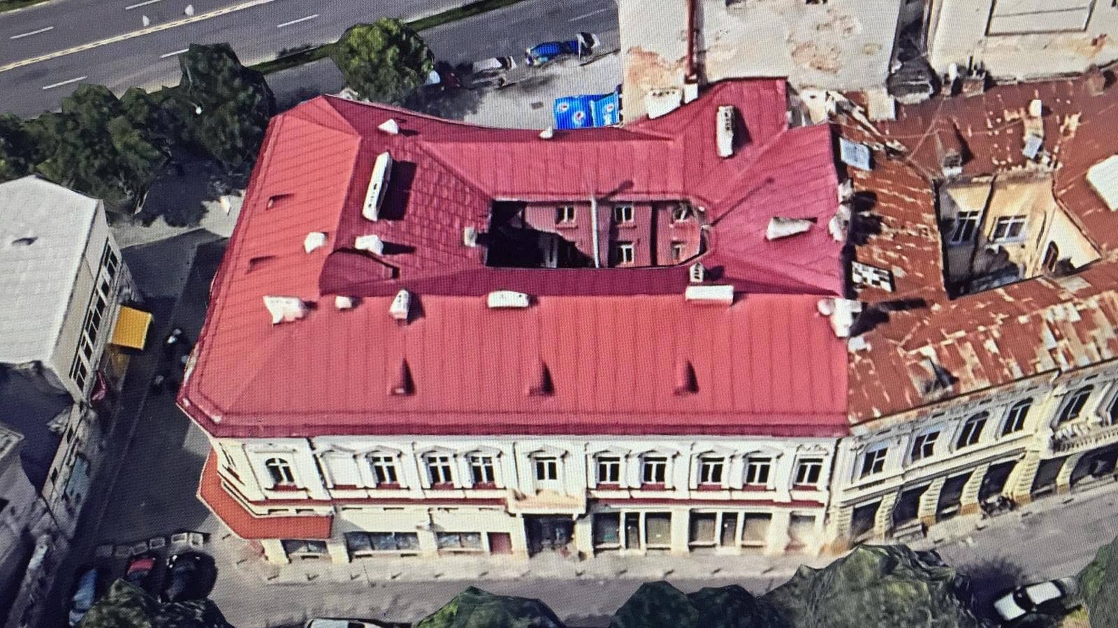 Imobil istoric de vânzare în Centrul Vechi, București. INVESTITTIE. E — fotografia 3 din 39