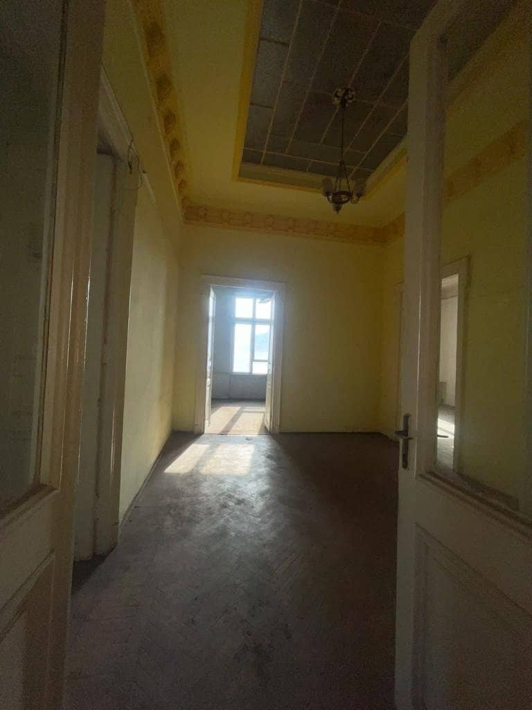 Imobil istoric de vânzare în Centrul Vechi, București. INVESTITTIE. E — fotografia 24 din 39