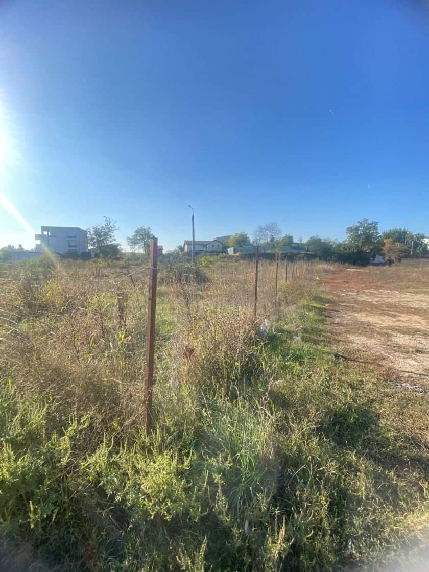 OCAZIE SE VINDE TEREN INTRAVILAN 2700MP PENTRU CONTRUCTII IN ZONA FUNDENI — fotografia 2 din 6