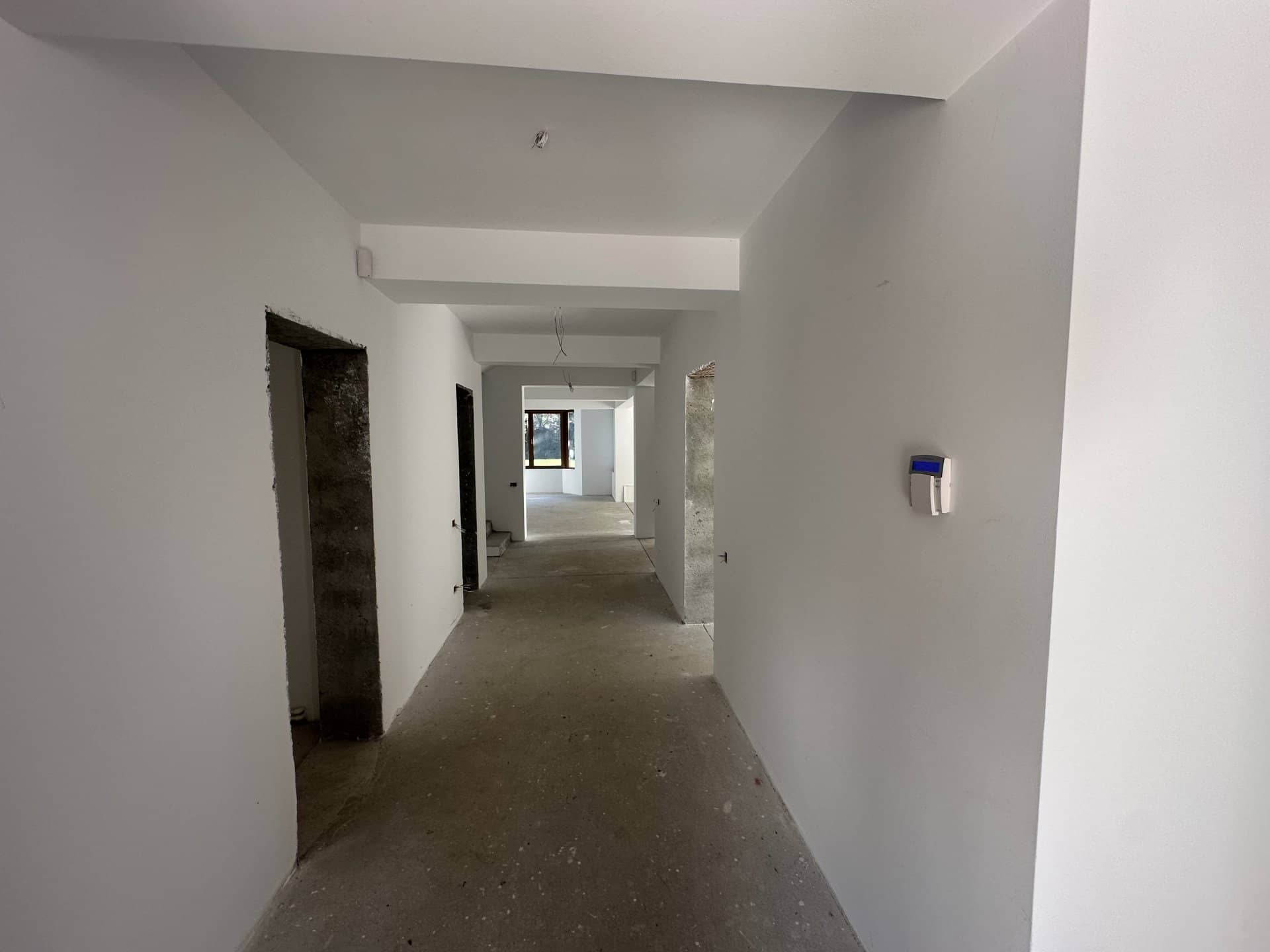 PARADISUL VERDE, VILA 507 MP, LOT 1.095 MP! — fotografia 8 din 46