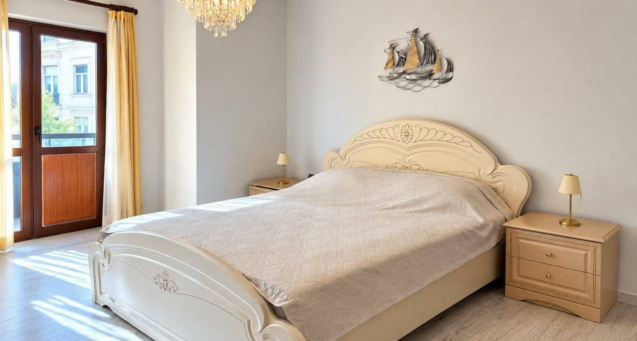 Închiriere apartament 2 camere | Universitate – Spitalul Colțea | Centrală nouă | Balcon | Boxă — fotografia 1 din 6